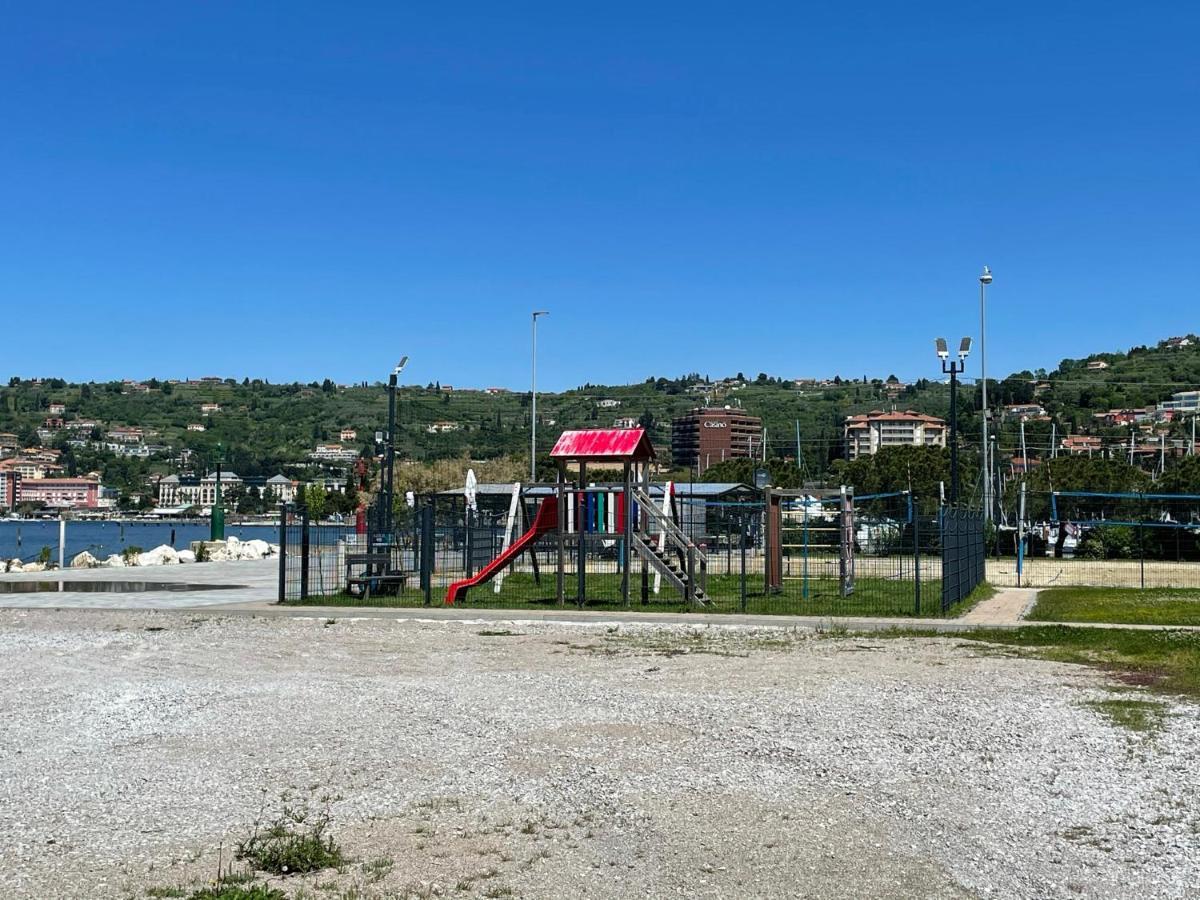 Floating Sea House Marea Leilighet Portorož Eksteriør bilde