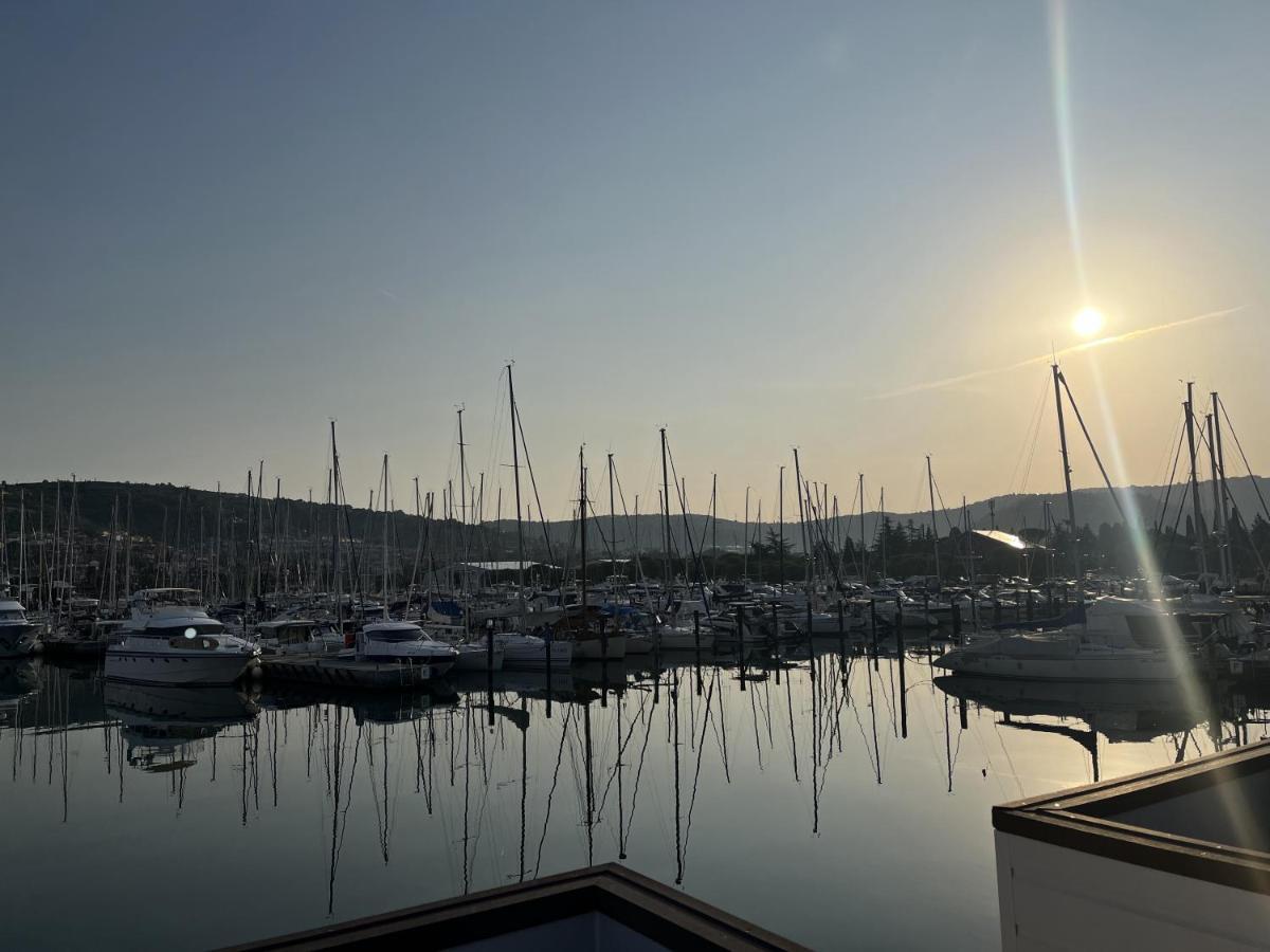 Floating Sea House Marea Leilighet Portorož Eksteriør bilde